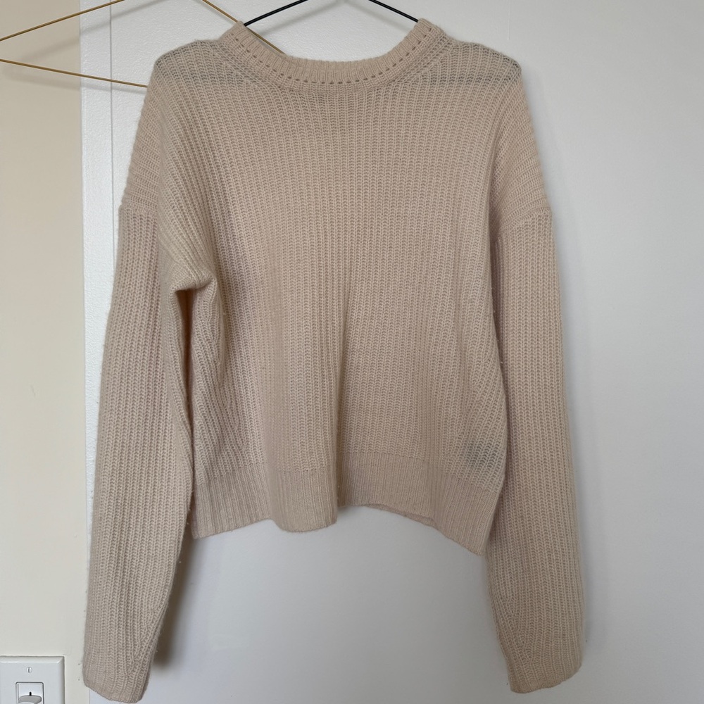 360cashmere white cashmere ribbed crew neck pullover sweater